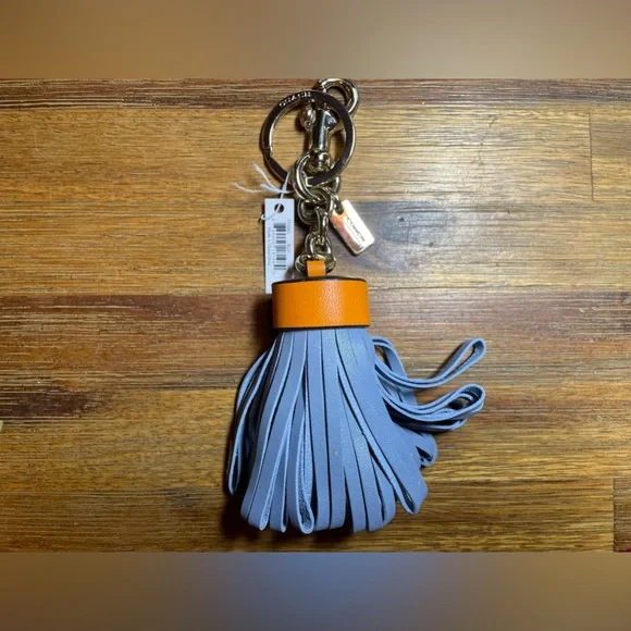 NWT Coach Leather Tassel Key Fob Keyring/ Bag Charm - Picture 1 of 7